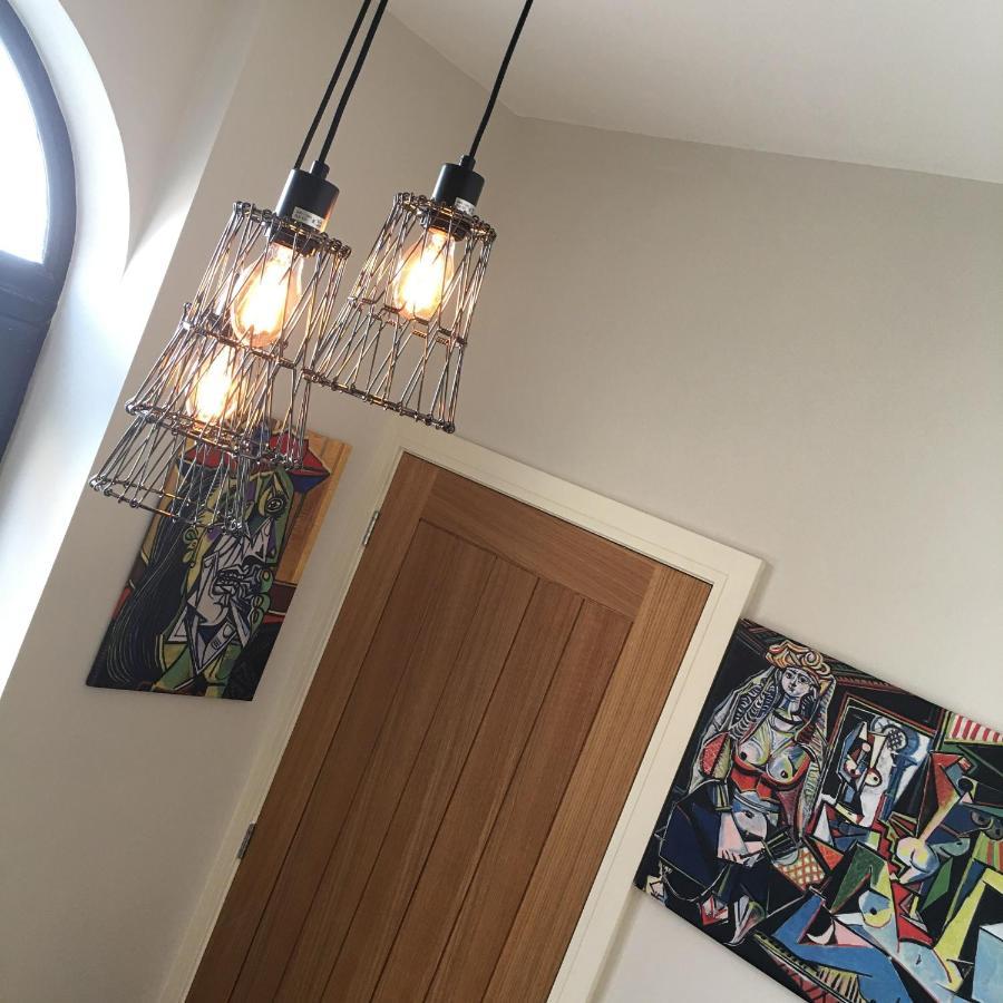 The Art Attic A Stylish Boutique Apartment Builth Wells Εξωτερικό φωτογραφία